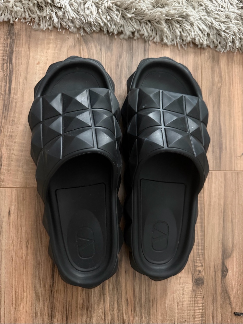 Valentino Black Men’s Pyramid-Stud Slide Sandals